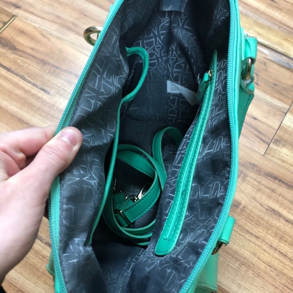 Danielle Nicole green purse - Picture 4 of 5